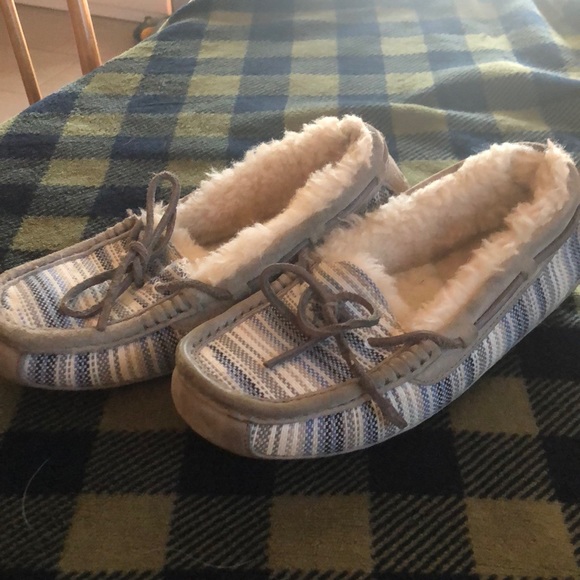 UGG Shoes - Women’s Ugg slippers